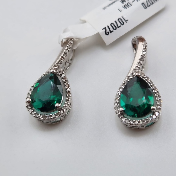 Real Diamond Teardrop Natural Emerald Necklace, Beautiful Minimalist Jewelry WOW - Picture 7 of 7